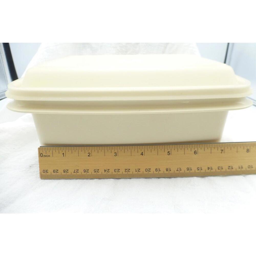 Vintage Tupperware Loaf Refrigerator Container Keeper 1254-9 Cream C8
